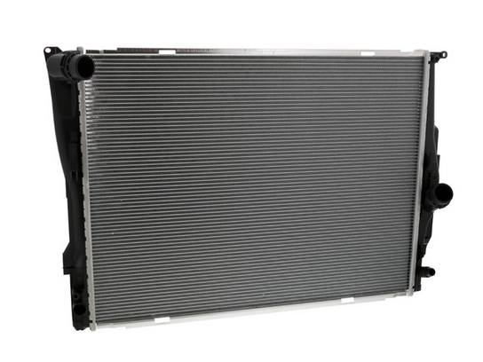 BMW Radiator (Auto Trans) 17117562079 - Denso 2219405